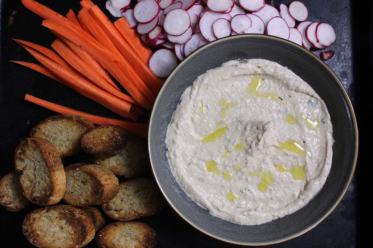 Lemony White Bean Hummus